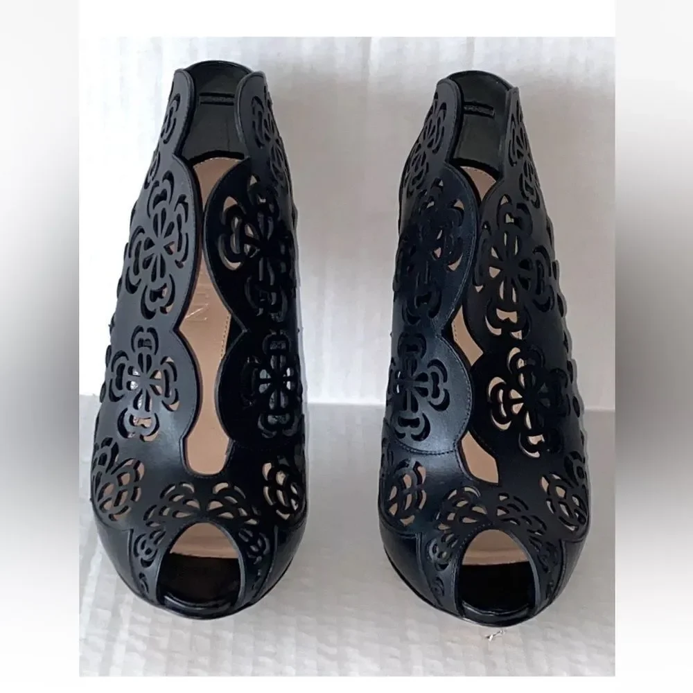 Alexander McQueen laser cut genuine leather booties, US8 - Picture 2 of 13